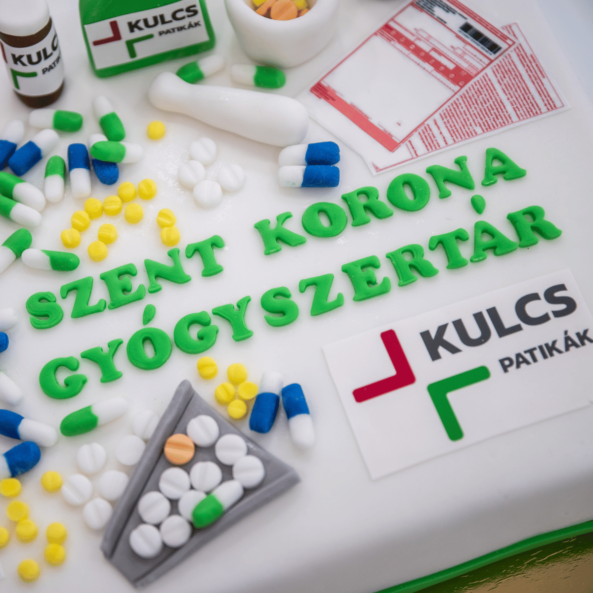 Quality megnyitó a Szent Korona Gyógyszertárban